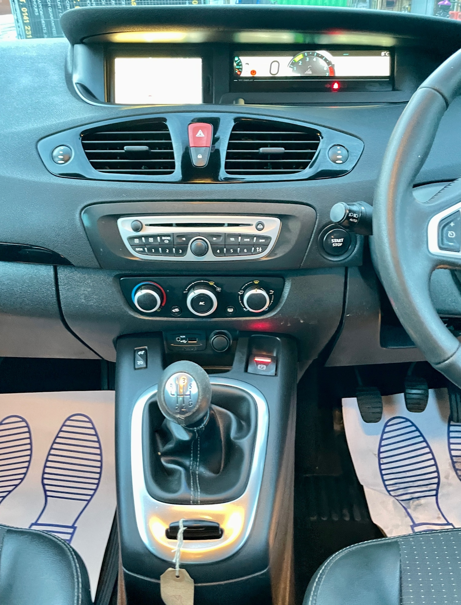 Used Renault Scenic 2011 for sale - 76897287: Photo 11