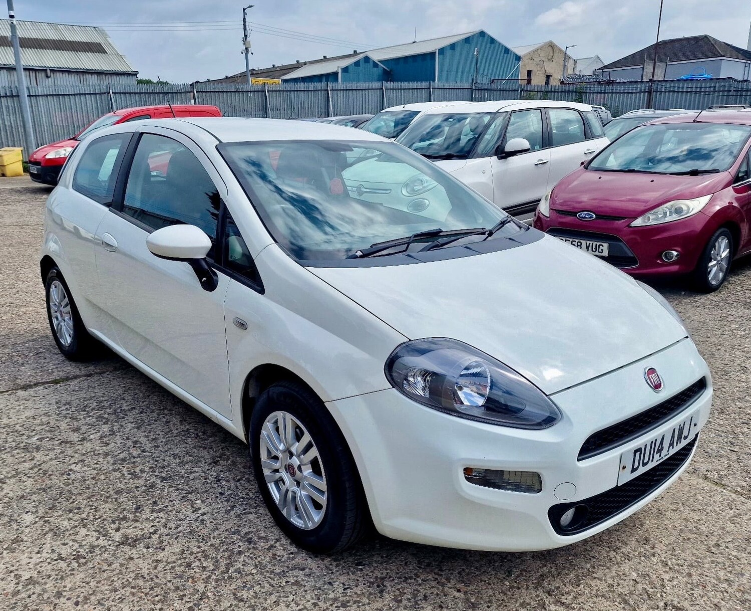 Used Fiat Punto 2014 for sale - 76376855: Photo 15
