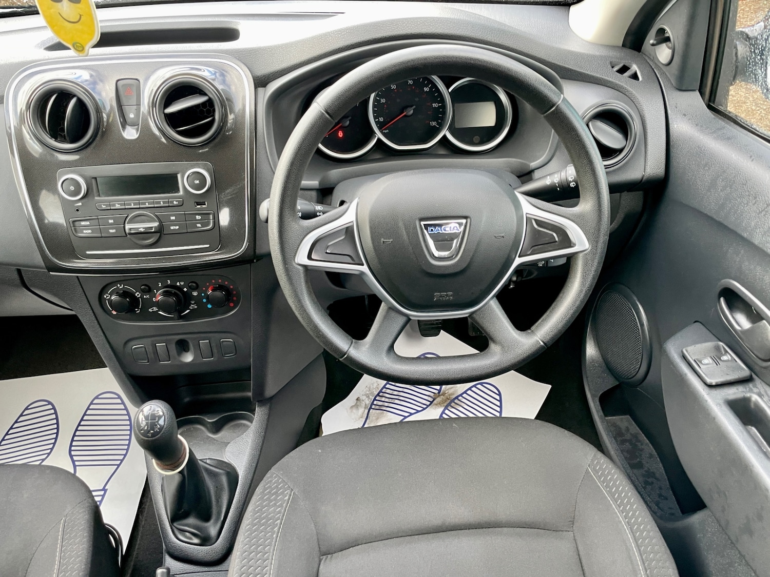 Used Dacia Sandero 2017 for sale - 77172704: Photo 13