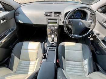 Used Volvo V50 2010 for sale - 79311744: Photo