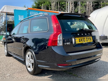 Used Volvo V50 2010 for sale - 79311744: Photo