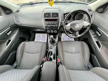 Used Mitsubishi ASX 2010 for sale - 76104902: Photo 2