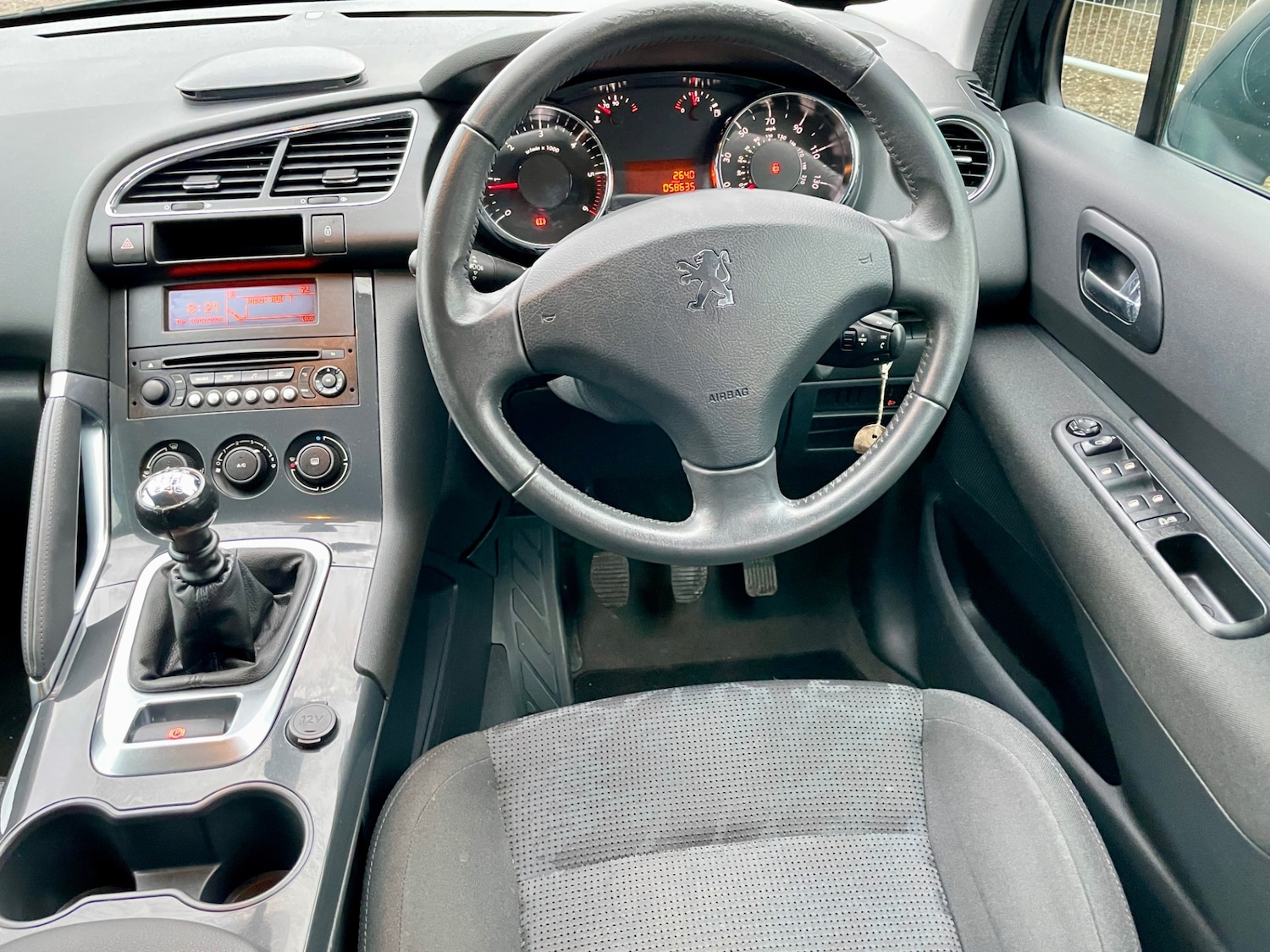 Used Peugeot 3008 2013 for sale - 77504164: Photo 12