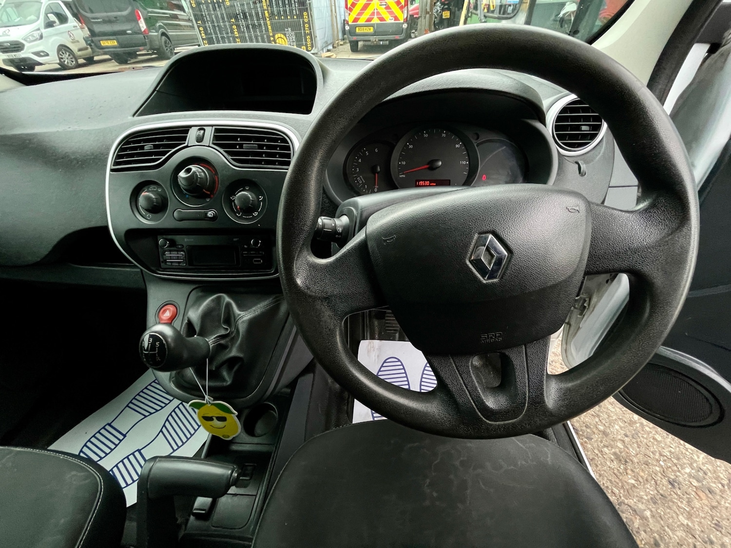Used Renault Kangoo 2015 for sale - 76656390: Photo 19