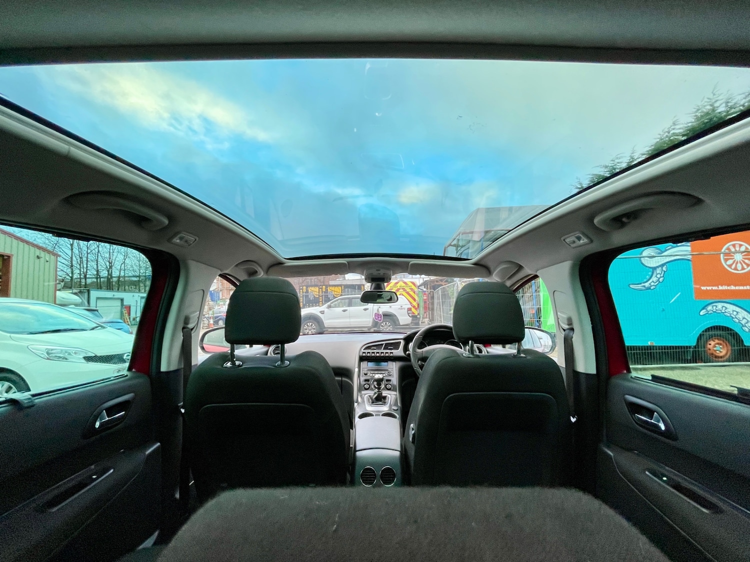 Used Peugeot 3008 2011 for sale - 77087980: Photo 2