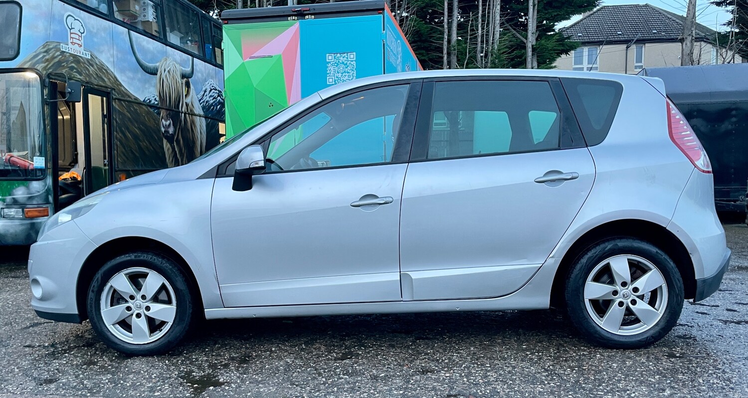 Used Renault Scenic 2011 for sale - 78064675: Photo 16