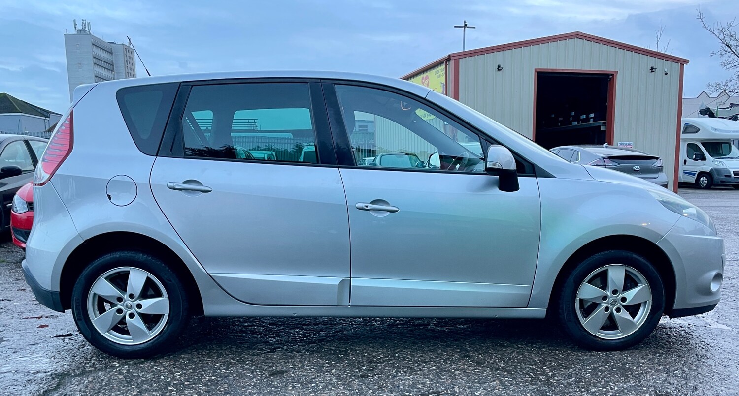 Used Renault Scenic 2011 for sale - 78064675: Photo 6