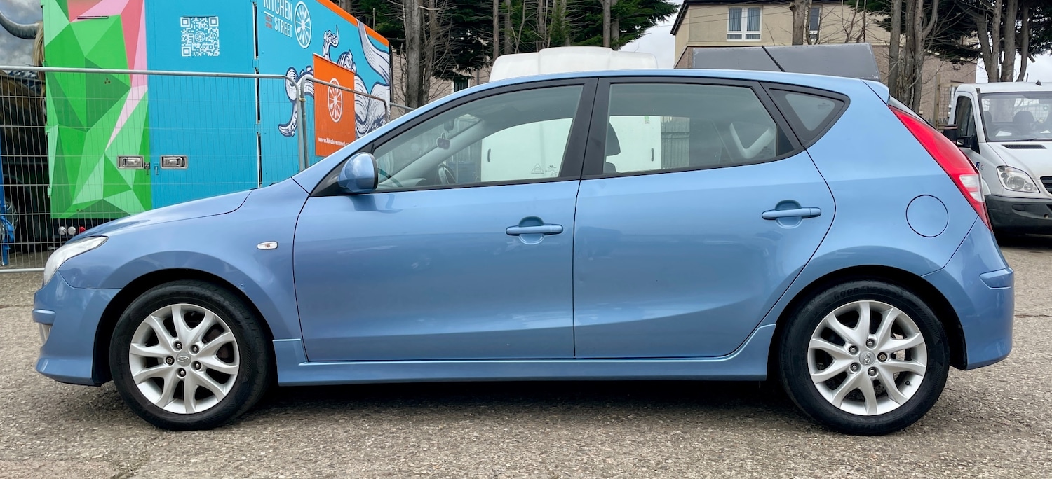 Used Hyundai i30 2011 for sale - 77465469: Photo 14