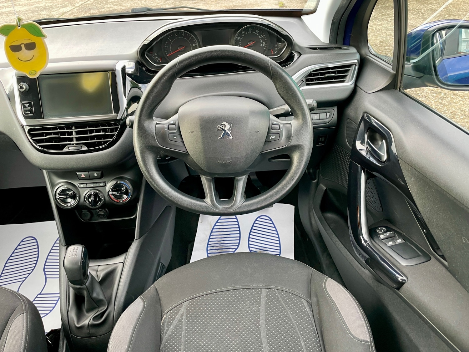 Used Peugeot 208 2013 for sale - 76470828: Photo 10