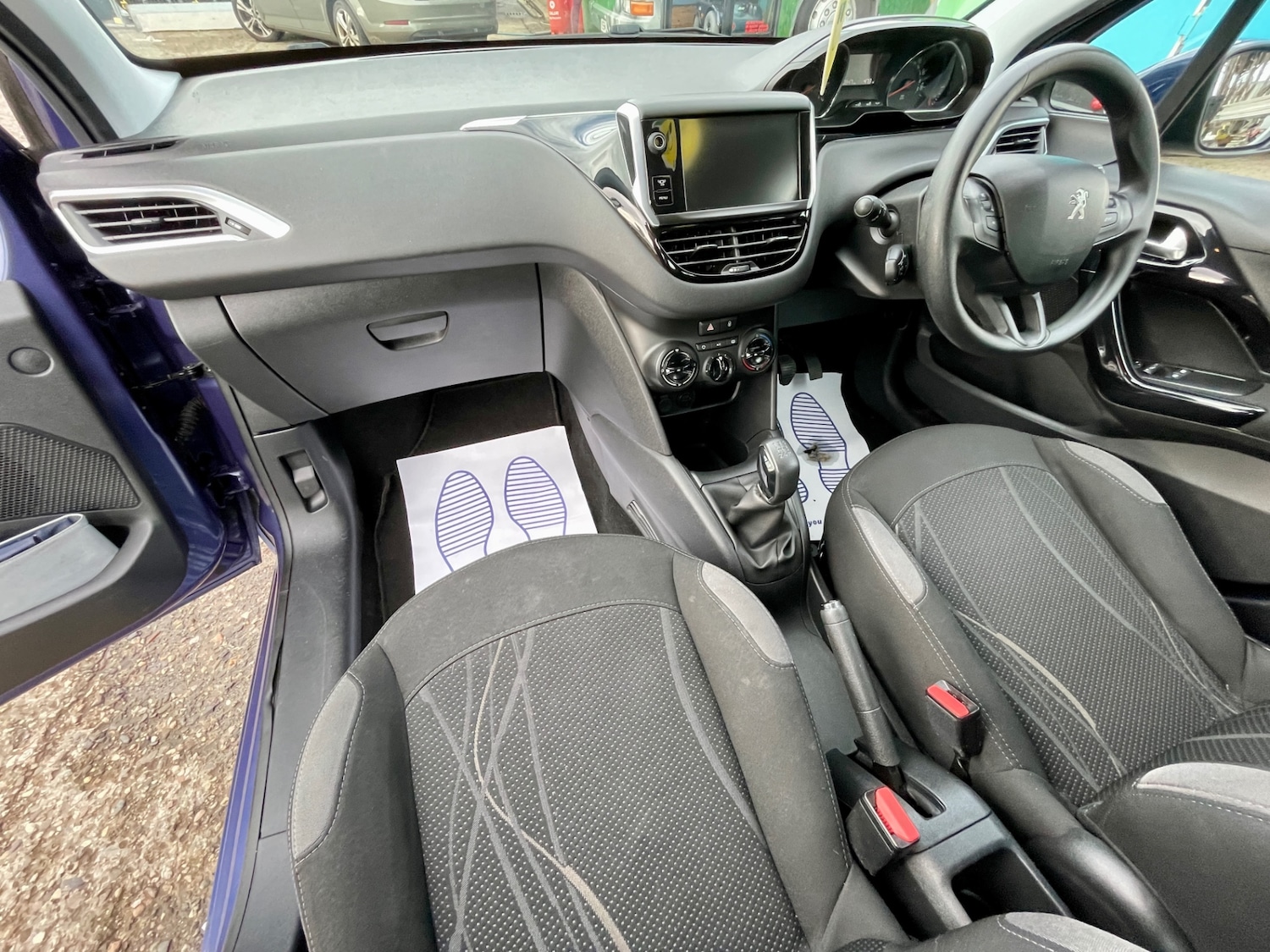 Used Peugeot 208 2013 for sale - 76470828: Photo 16