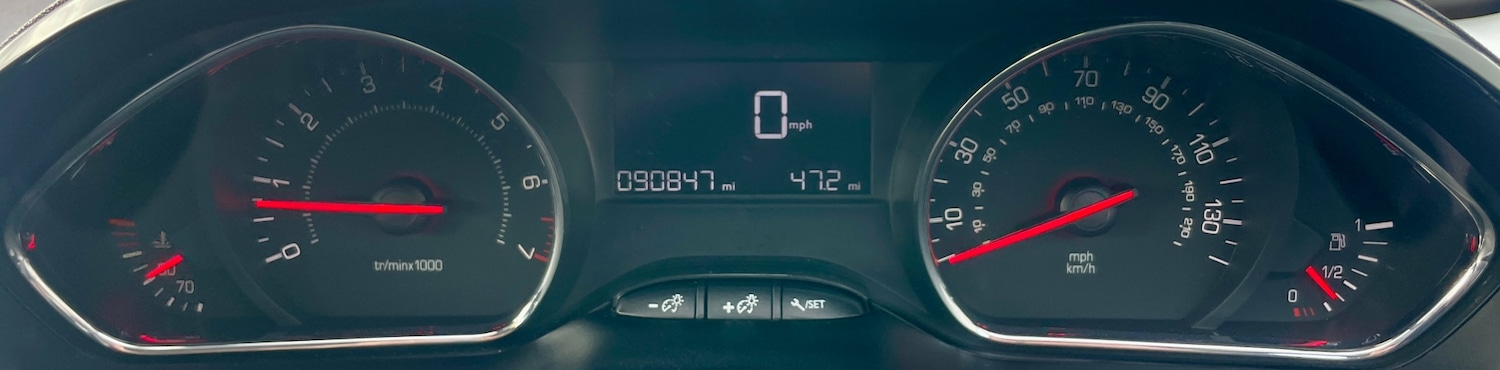 Used Peugeot 208 2013 for sale - 76470828: Photo 18