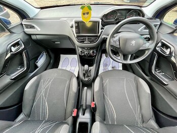 Used Peugeot 208 2013 for sale - 76470828: Photo