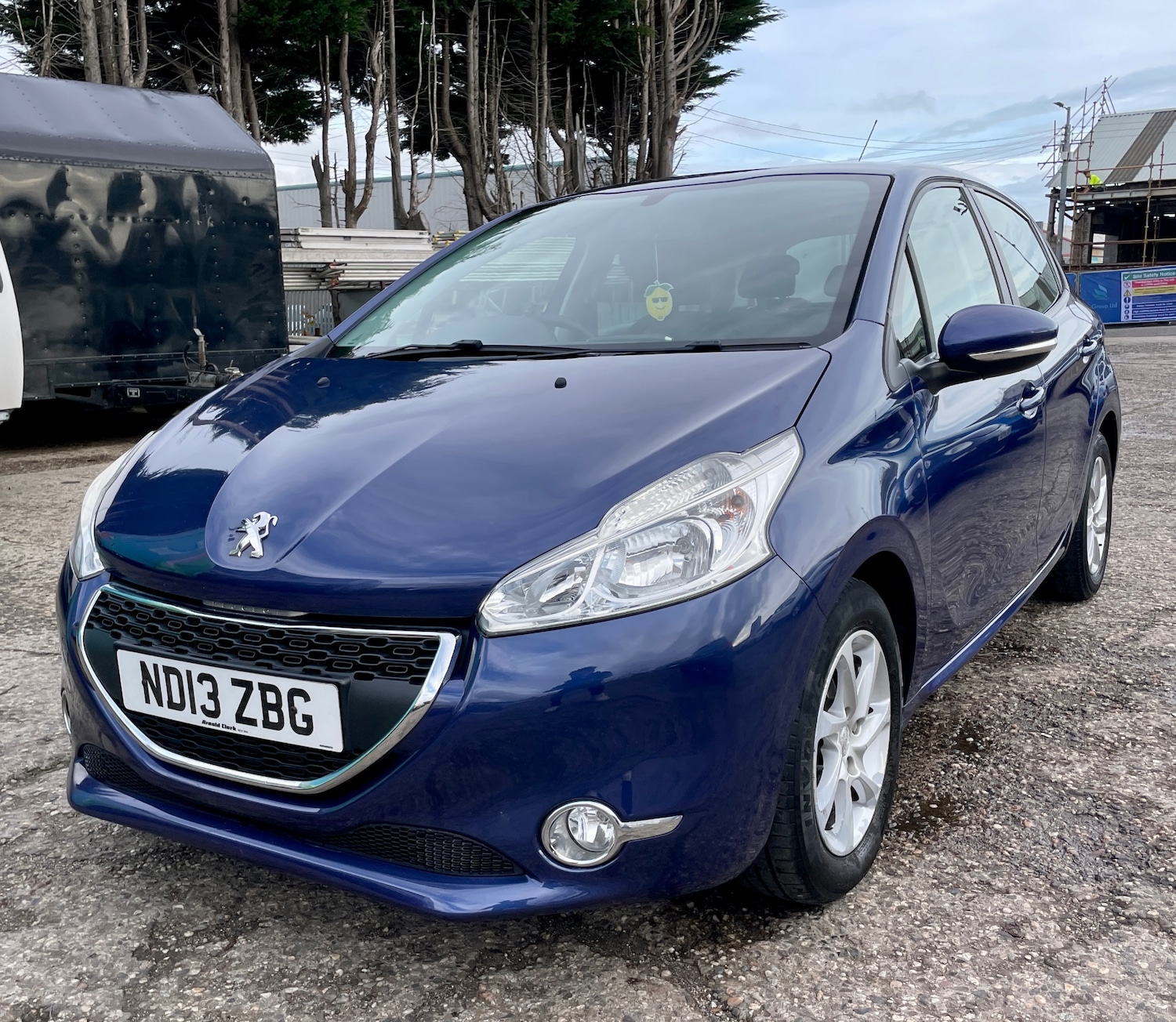 Used Peugeot 208 2013 for sale - 76470828: Photo 4