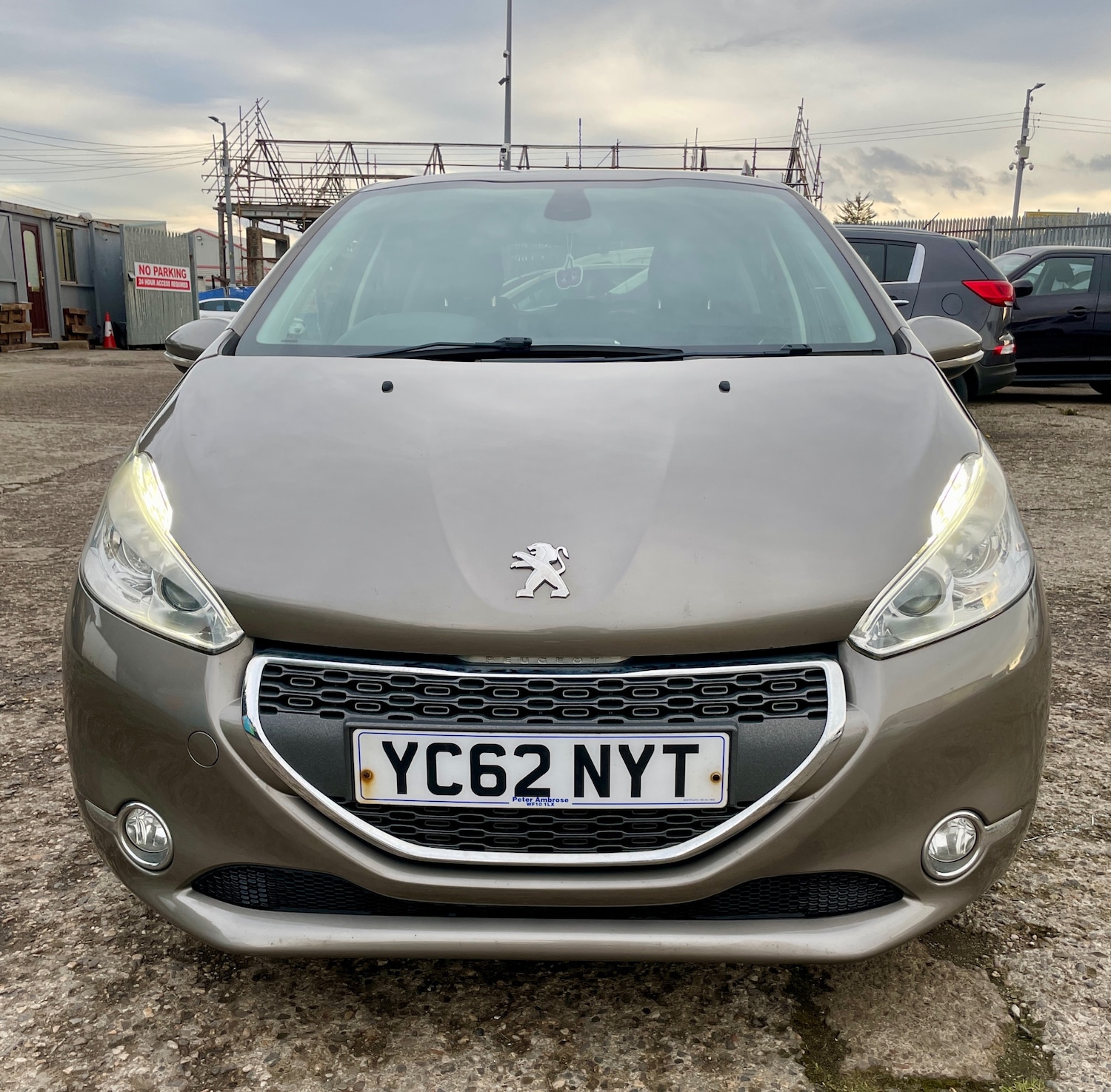 Used Peugeot 208 2012 for sale - 77261196: Photo 3