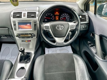 Used Toyota Avensis 2014 for sale - 77916173: Photo