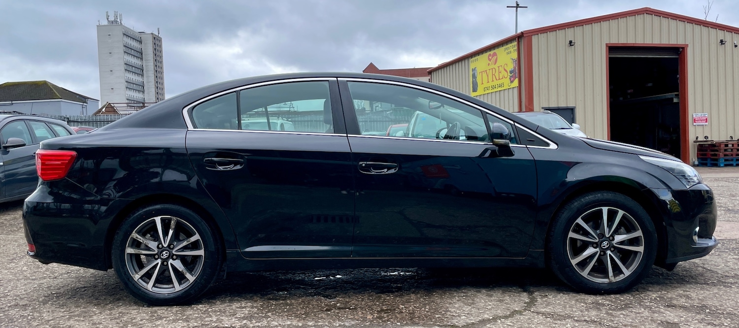 Used Toyota Avensis 2014 for sale - 77916173: Photo 4