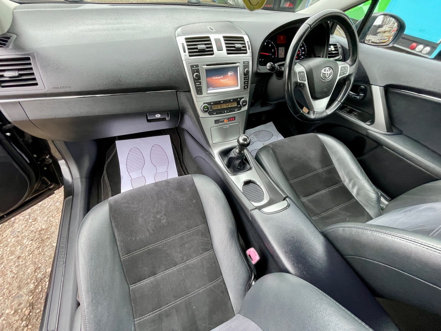 Used Toyota Avensis 2014 for sale - 77916173: Photo 9