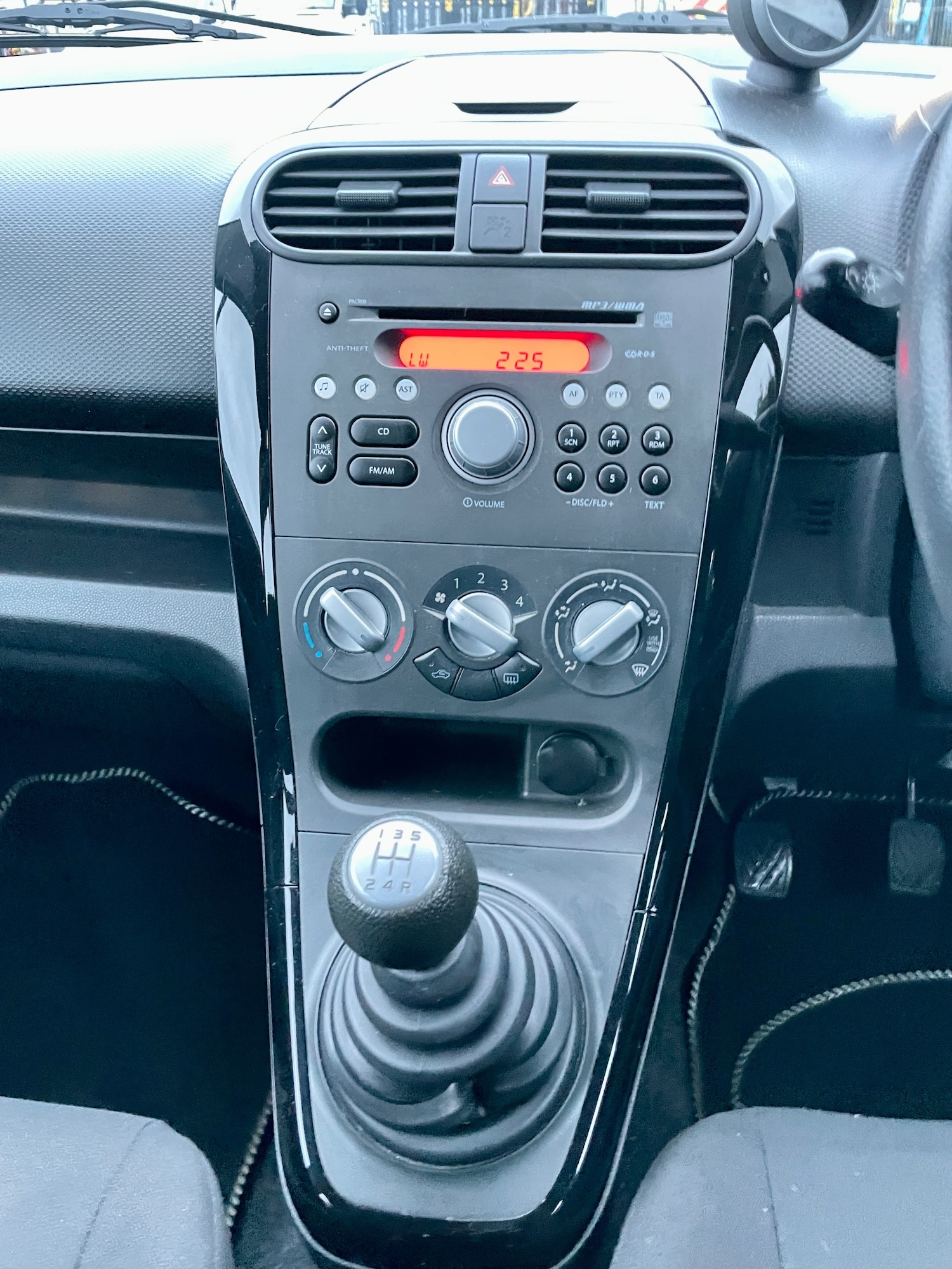 Used Suzuki Splash 2012 for sale - 77384674: Photo 14