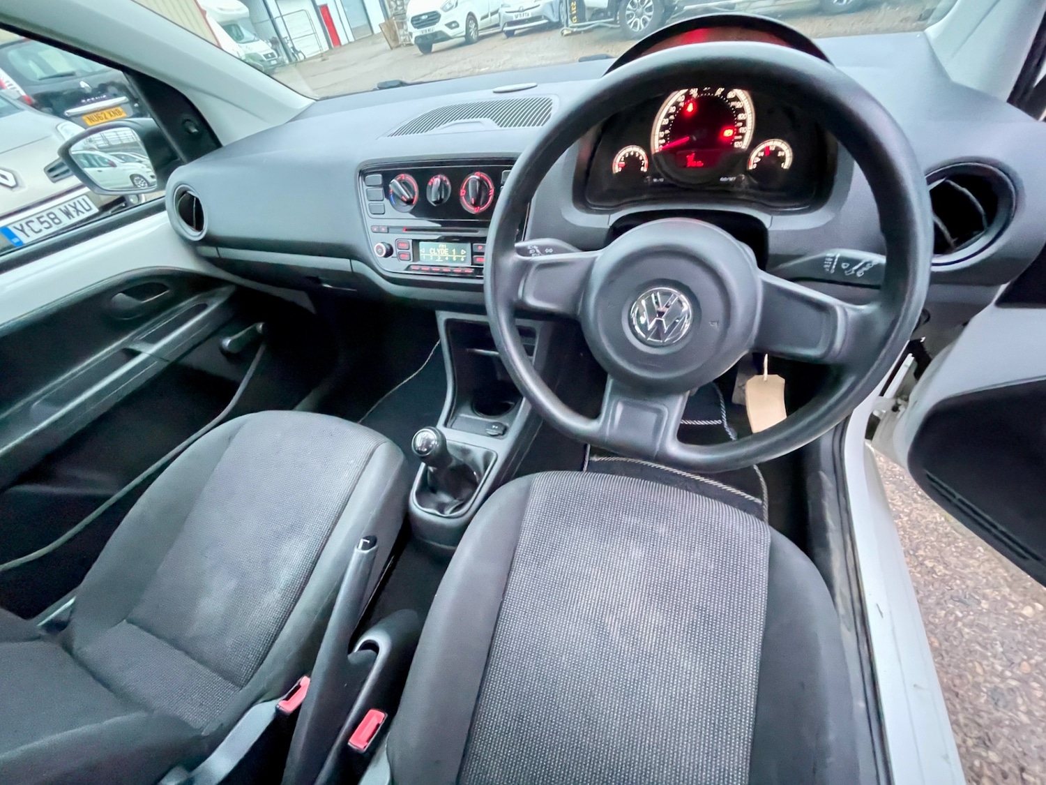 Used Volkswagen up! 2014 for sale - 77300674: Photo 11
