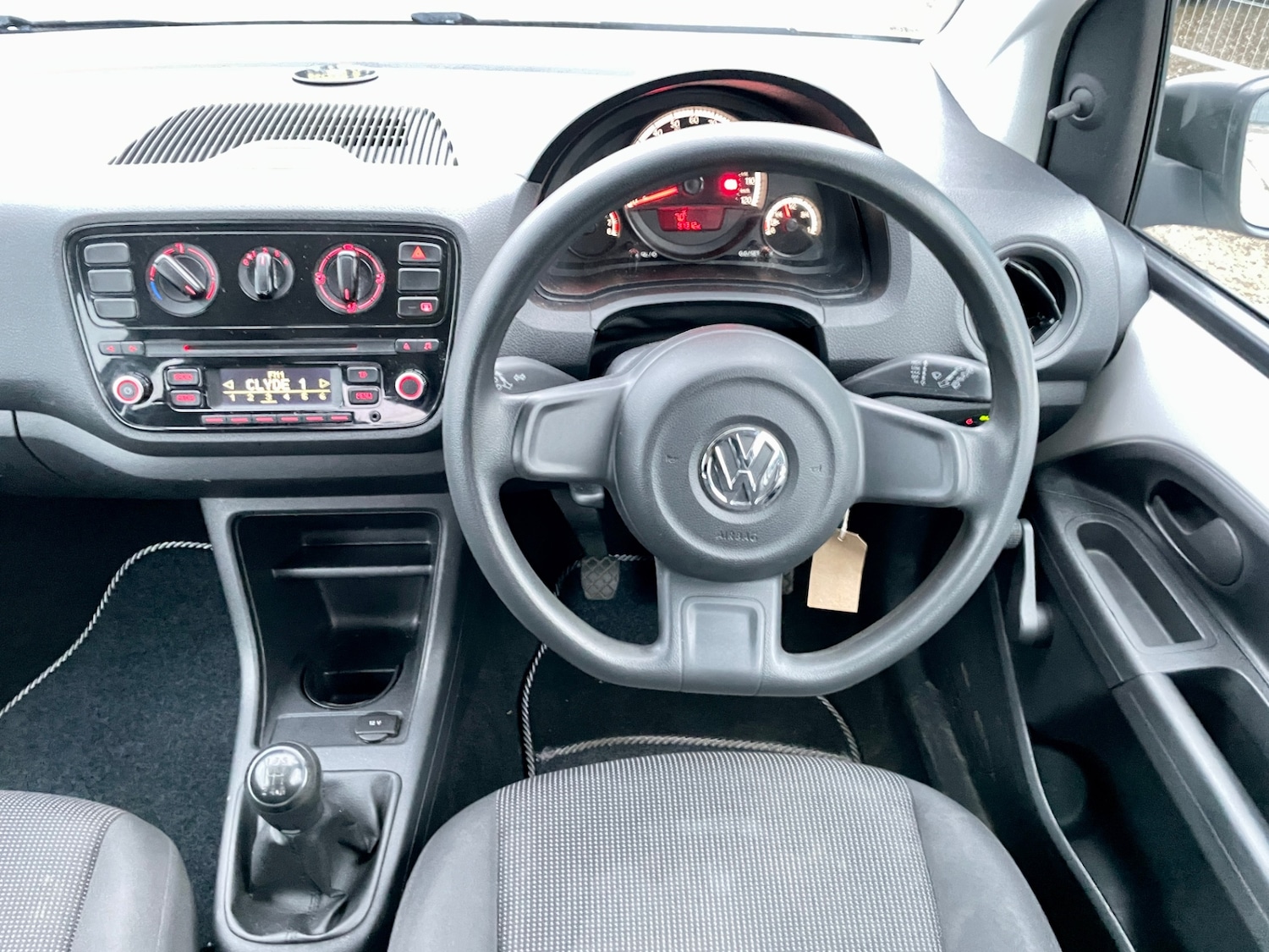 Used Volkswagen up! 2014 for sale - 77300674: Photo 17