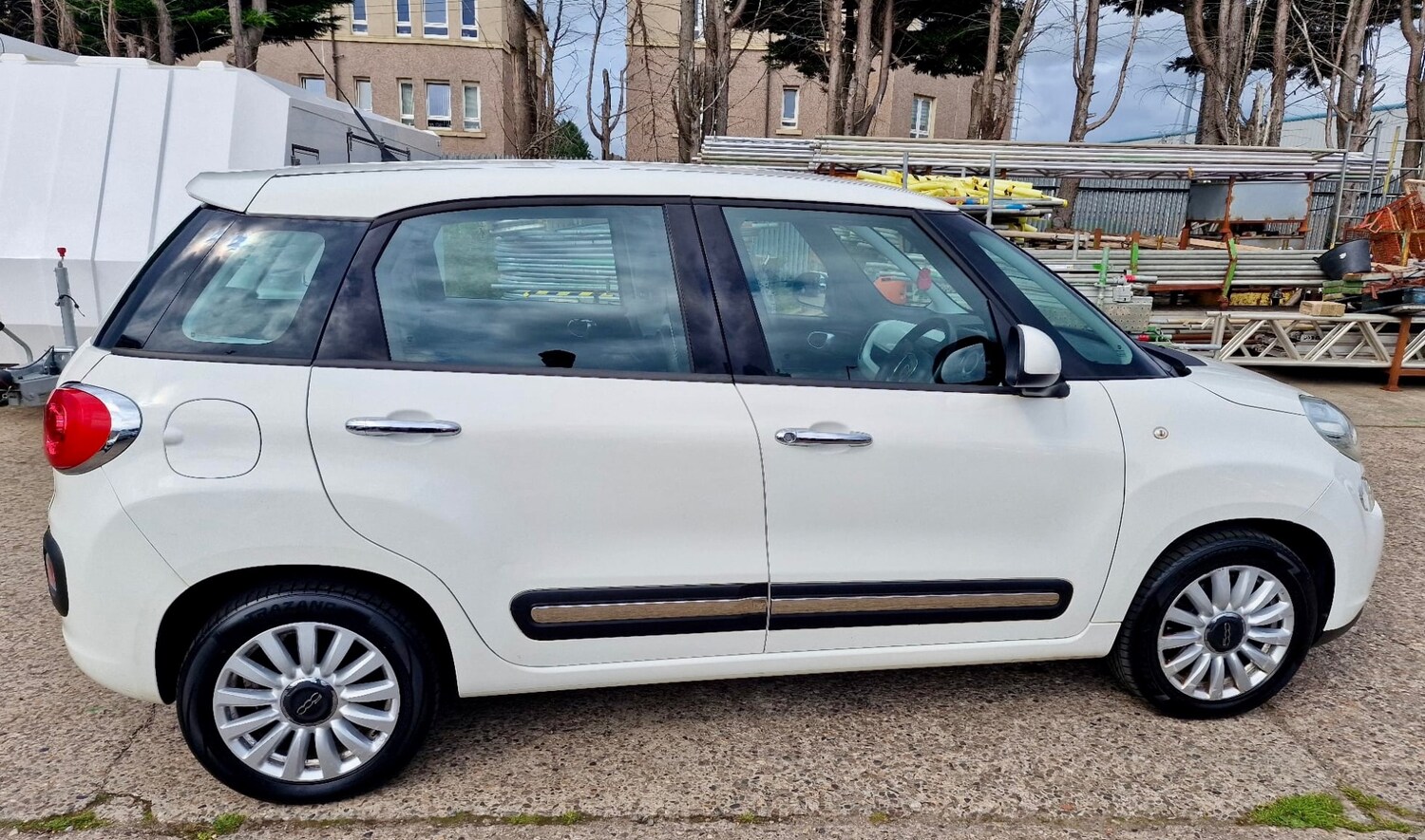 Used Fiat 500L 2013 for sale - 76255186: Photo 15
