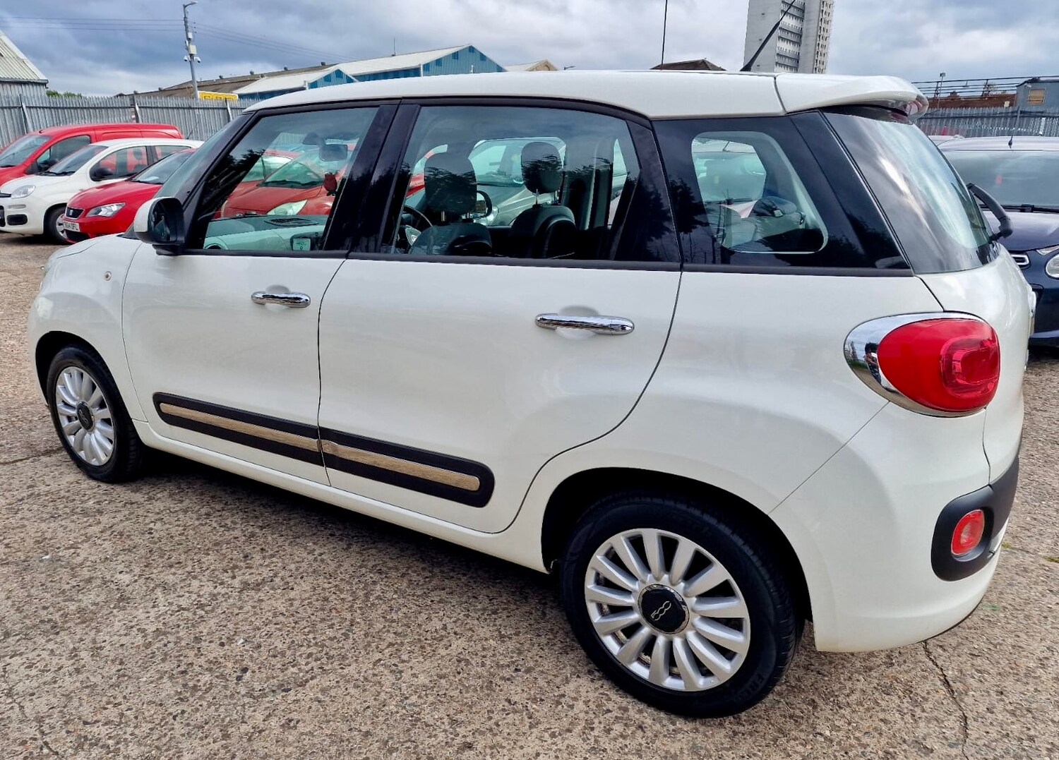 Used Fiat 500L 2013 for sale - 76255186: Photo 19