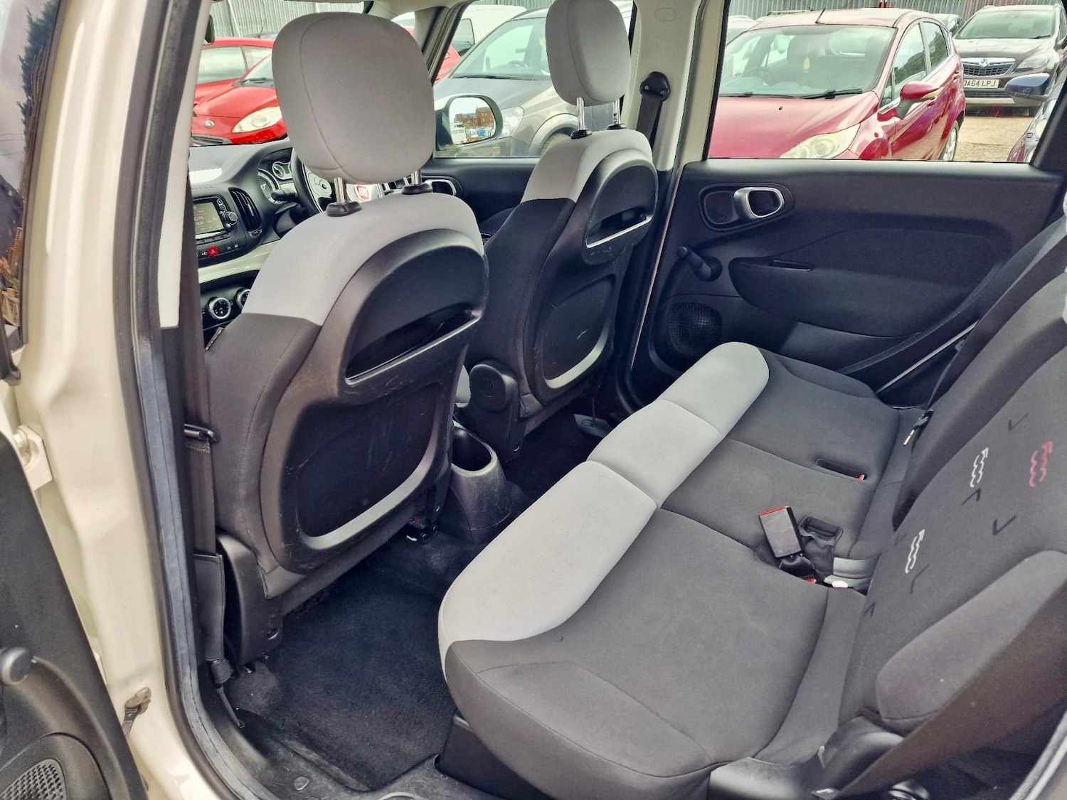 Used Fiat 500L 2013 for sale - 76255186: Photo 6