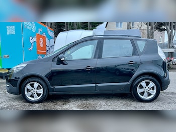 Used Renault Scenic Xmod 2014 for sale - 76510303: Photo