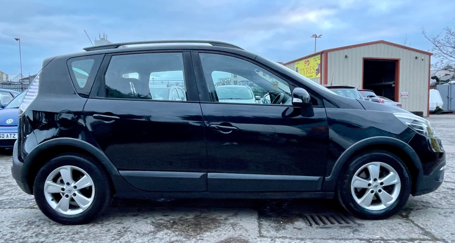 Used Renault Scenic Xmod 2014 for sale - 76510303: Photo 9