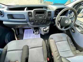 Used Vauxhall Vivaro 2016 for sale - 79310887: Photo
