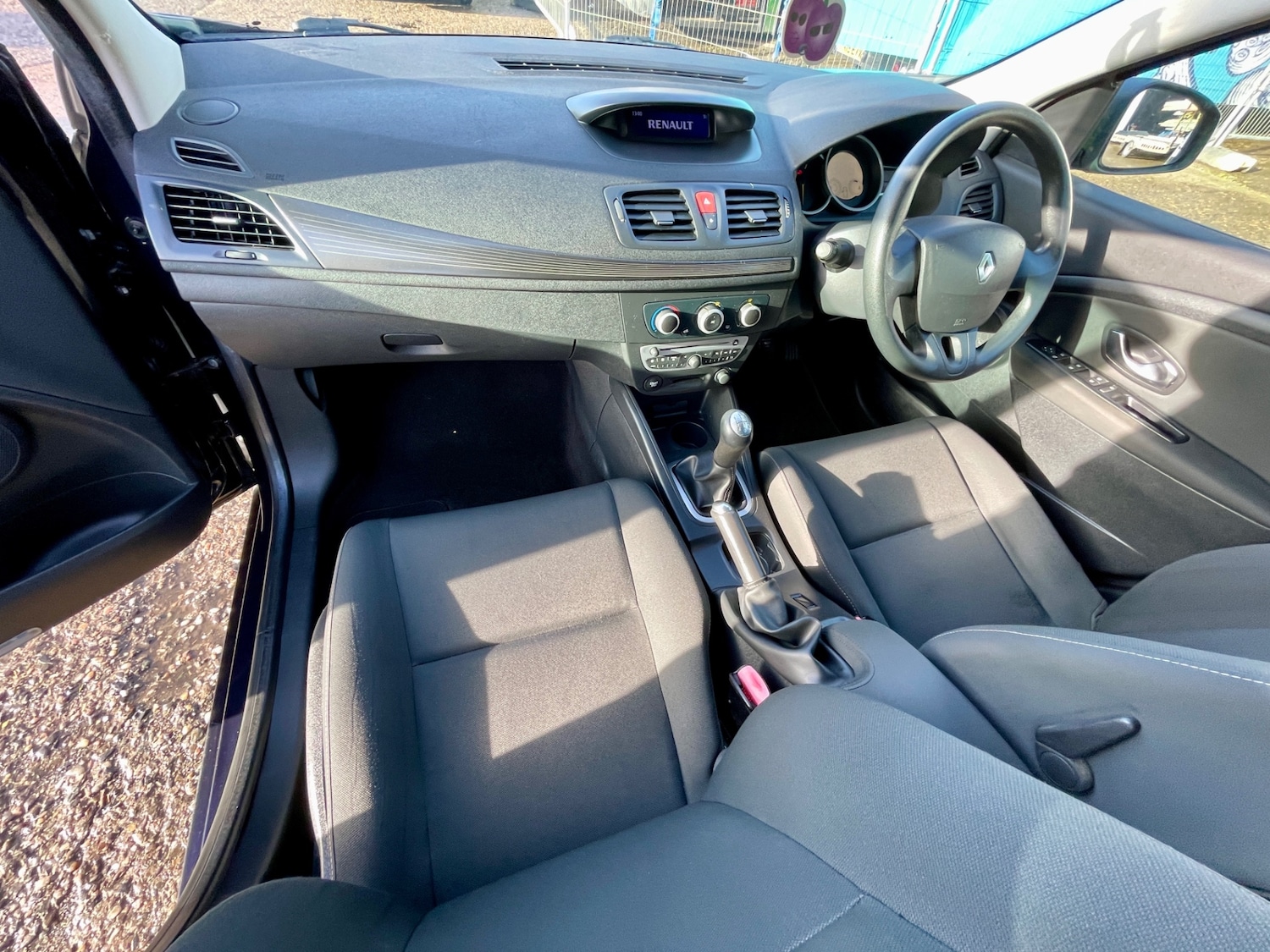 Used Renault Megane 2009 for sale - 77356788: Photo 14