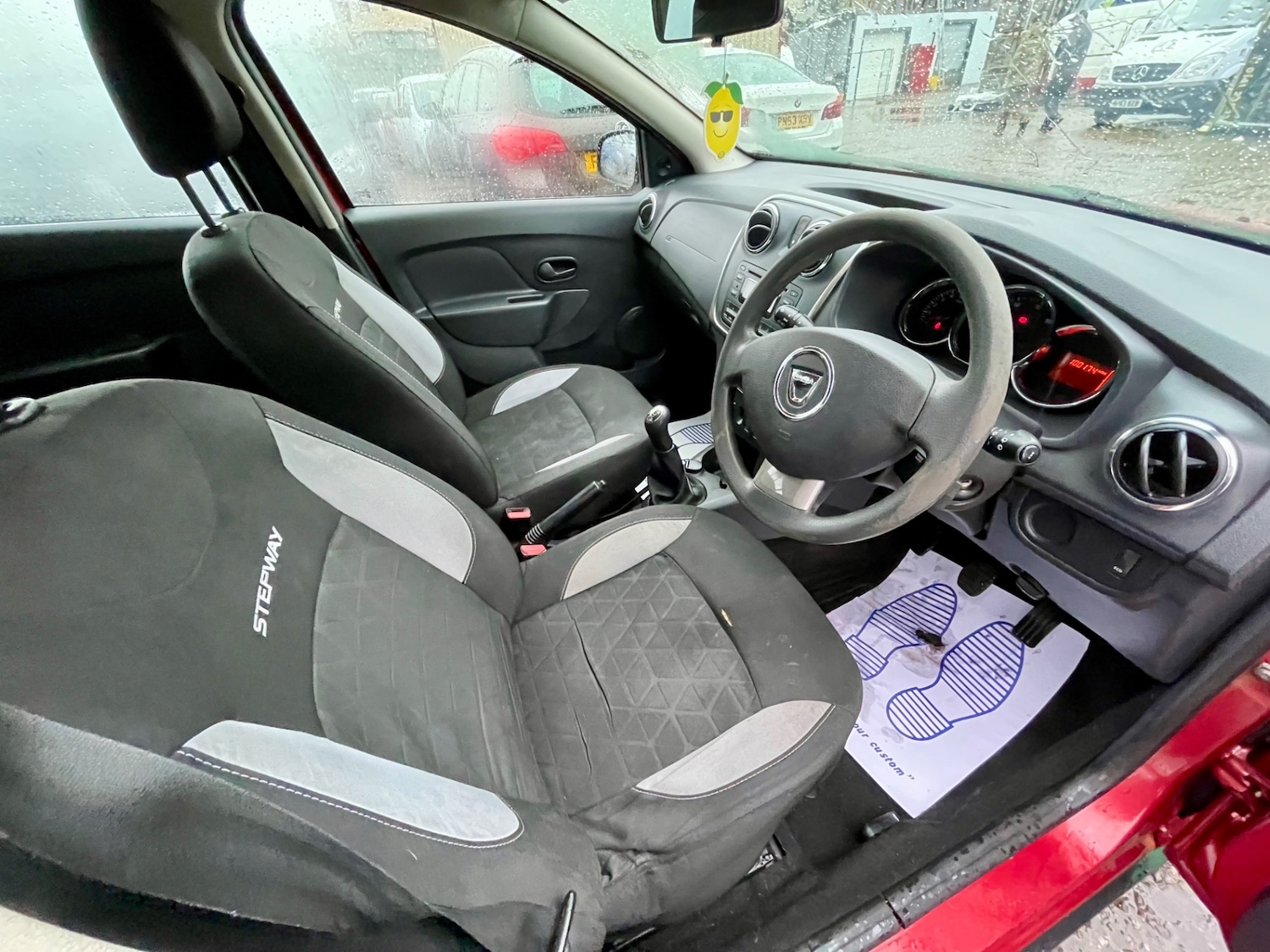 Used Dacia Sandero Stepway 2015 for sale - 76543100: Photo 16