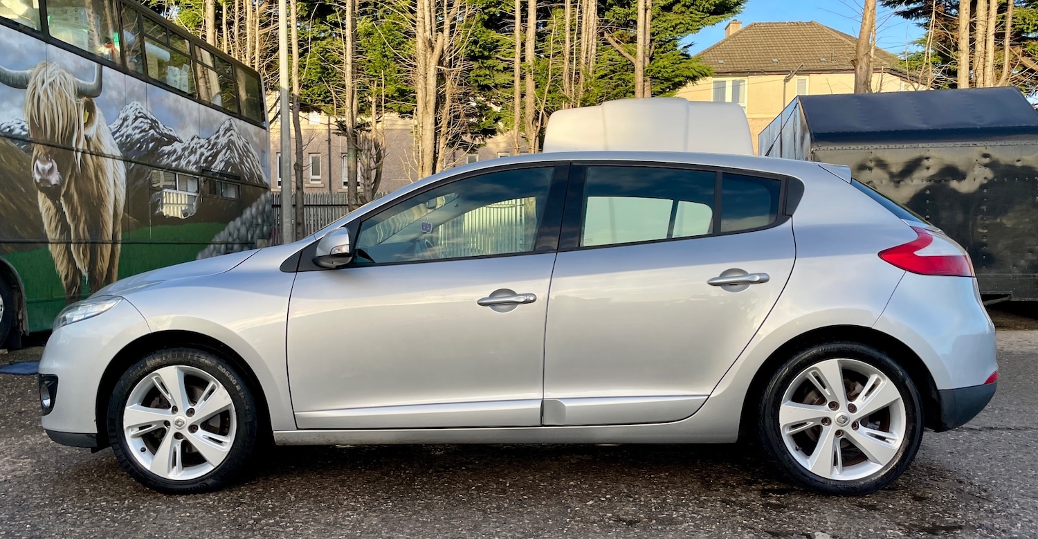 Used Renault Megane 2013 for sale - 76780442: Photo 12