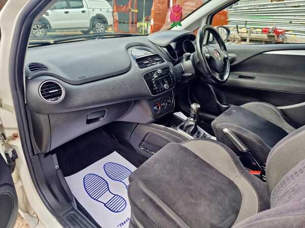 Used Fiat Punto 2014 for sale - 75337751: Photo 10