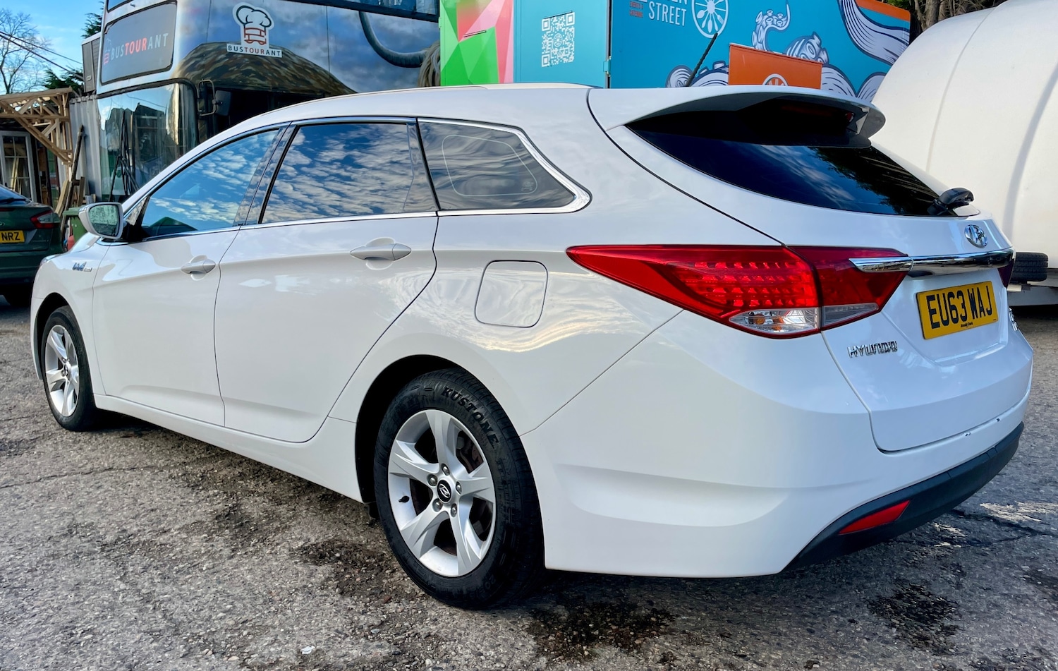 Used Hyundai i40 2013 for sale - 77118334: Photo 2