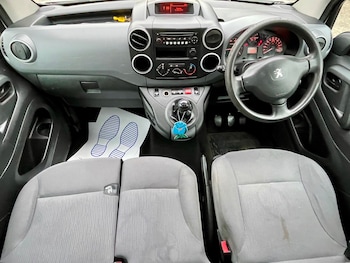 Used Peugeot Partner 2014 for sale - 75999999: Photo