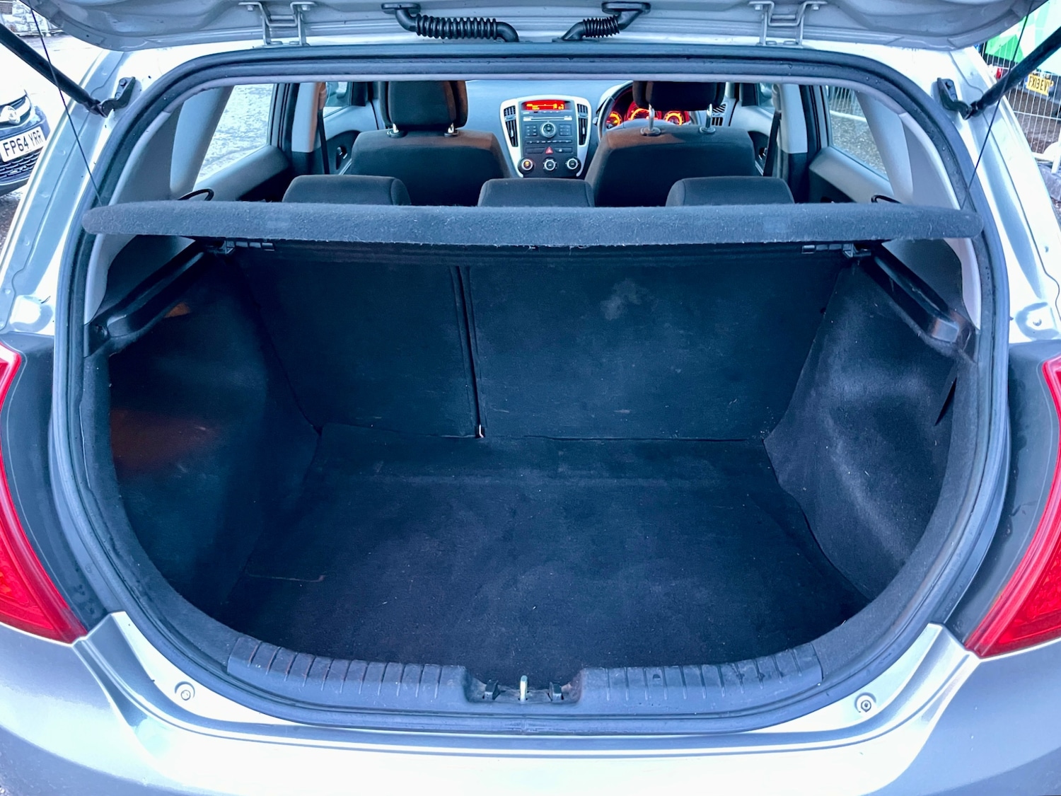 Used Kia Ceed 2011 for sale - 77165620: Photo 10