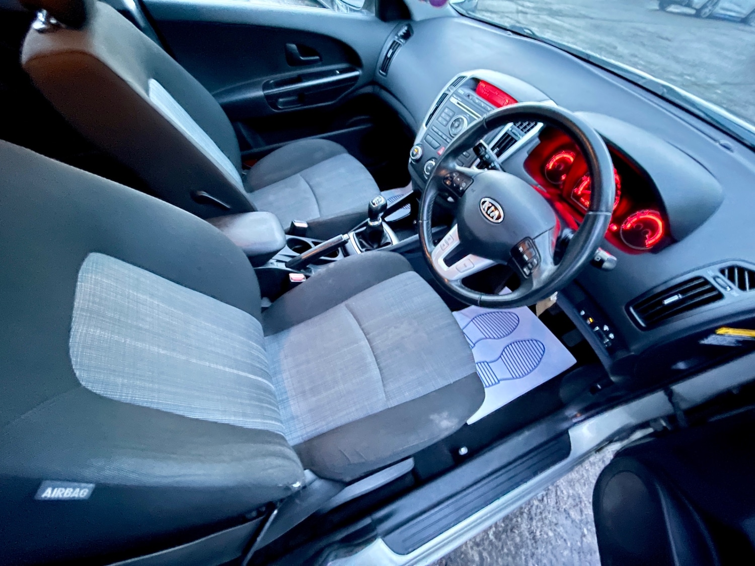 Used Kia Ceed 2011 for sale - 77165620: Photo 17