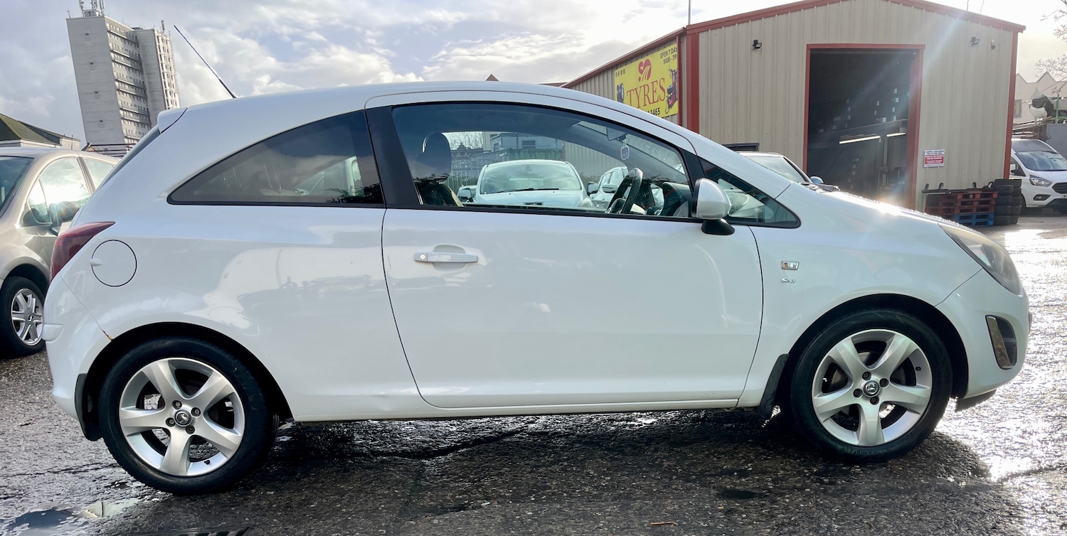Used Vauxhall Corsa 2012 for sale - 77632606: Photo 6