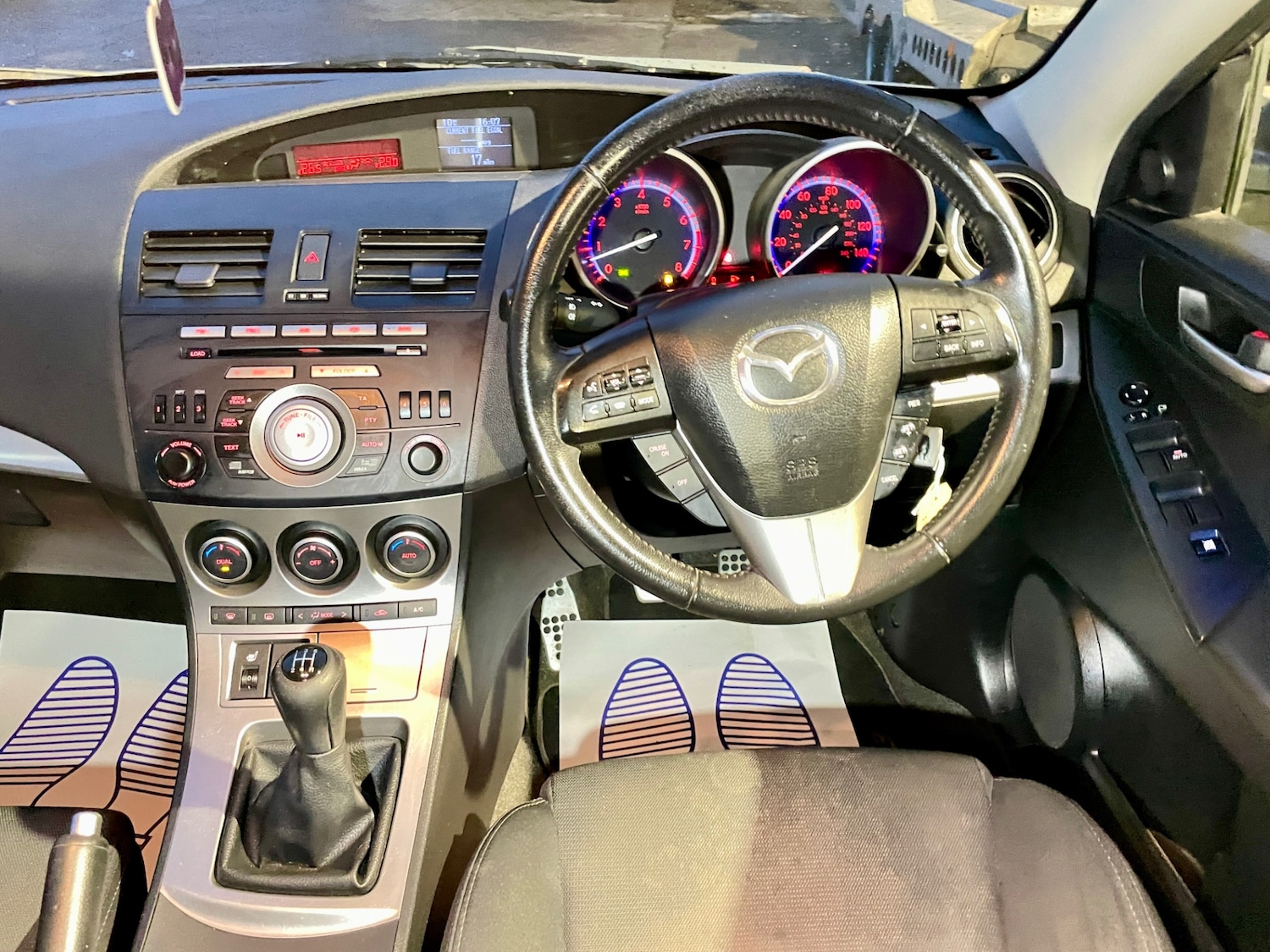 Used Mazda Mazda3 2011 for sale - 77989387: Photo 10