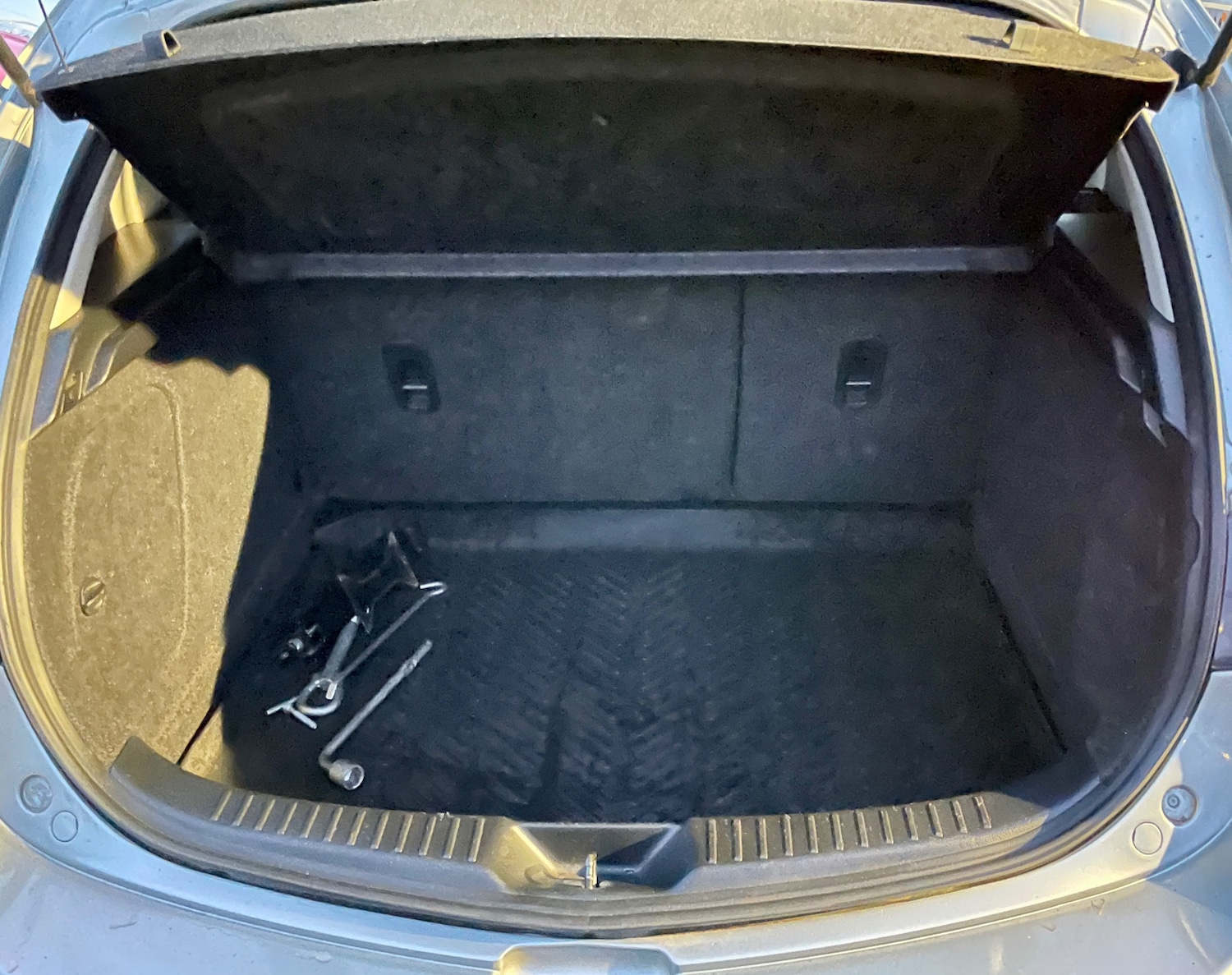 Used Mazda Mazda3 2011 for sale - 77989387: Photo 16