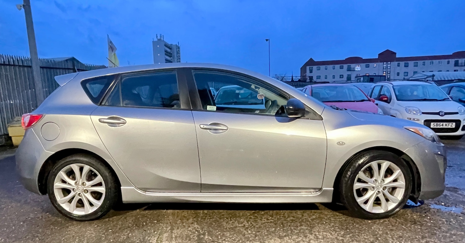 Used Mazda Mazda3 2011 for sale - 77989387: Photo 5