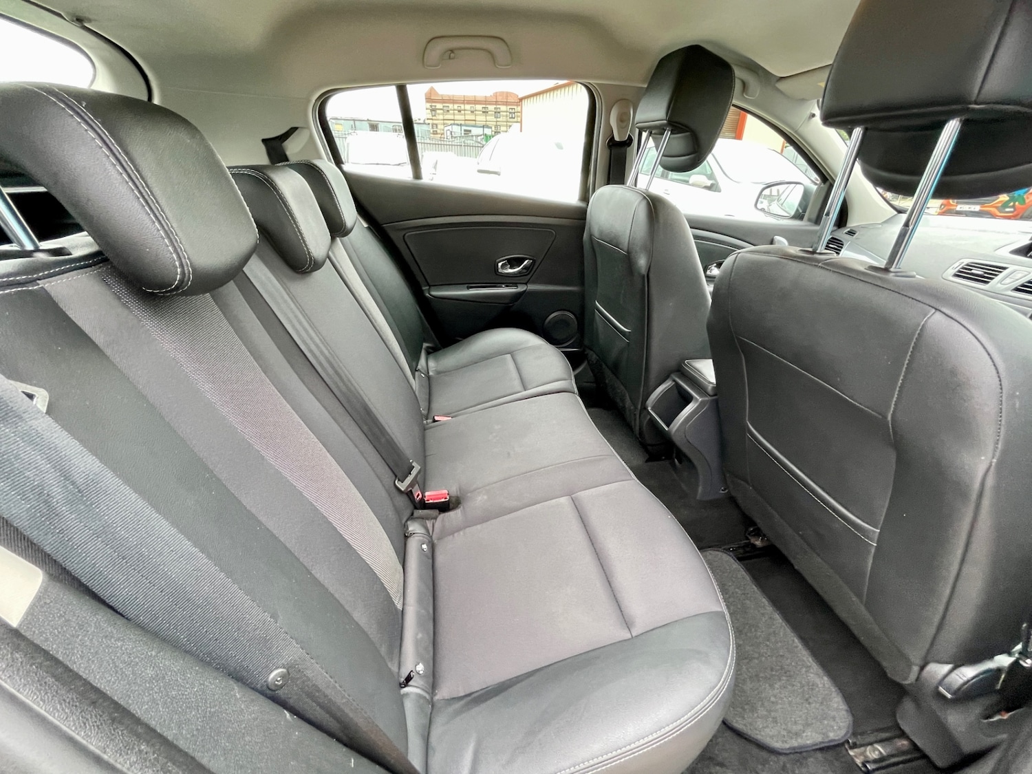 Used Renault Megane 2015 for sale - 76403296: Photo 12