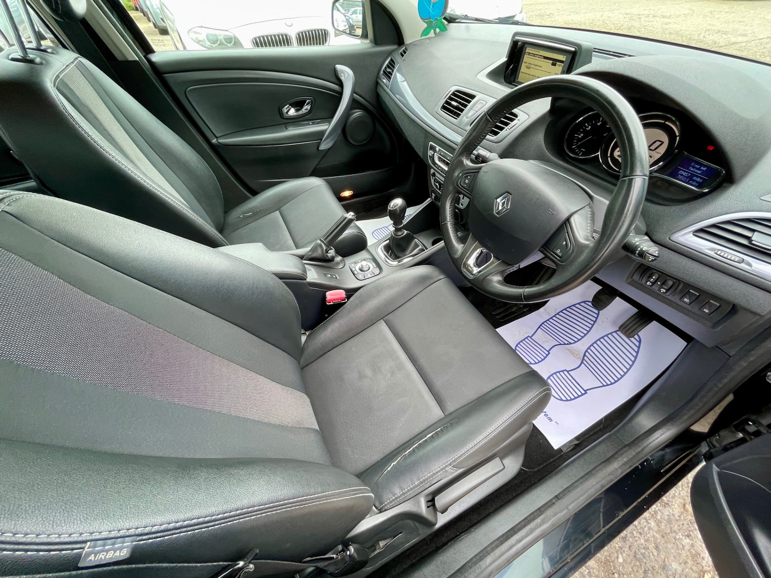 Used Renault Megane 2015 for sale - 76403296: Photo 16