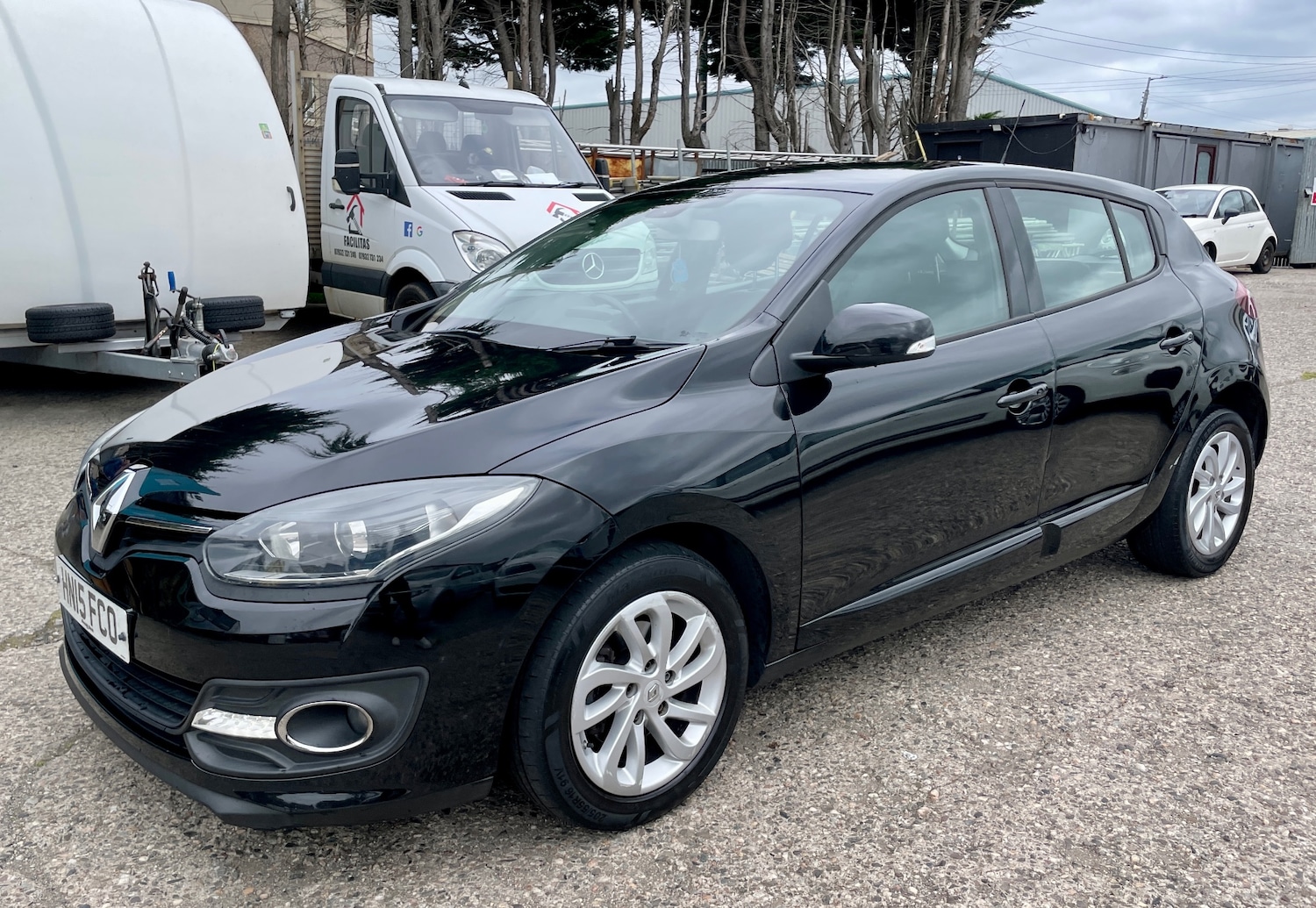 Used Renault Megane 2015 for sale - 76403296: Photo 3