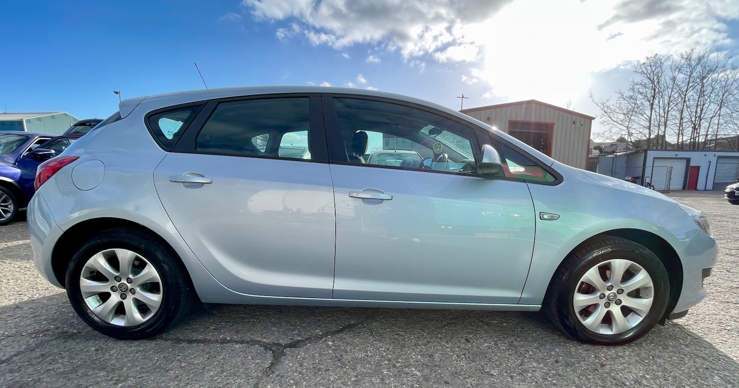 Used Vauxhall Astra 2014 for sale - 77735270: Photo 6