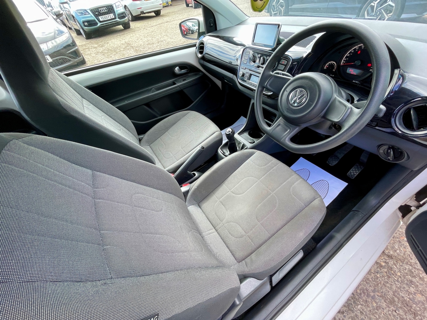 Used Volkswagen up! 2013 for sale - 78144558: Photo 12