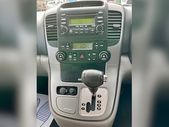 Used Kia Sedona 2010 for sale - 75529439: Photo