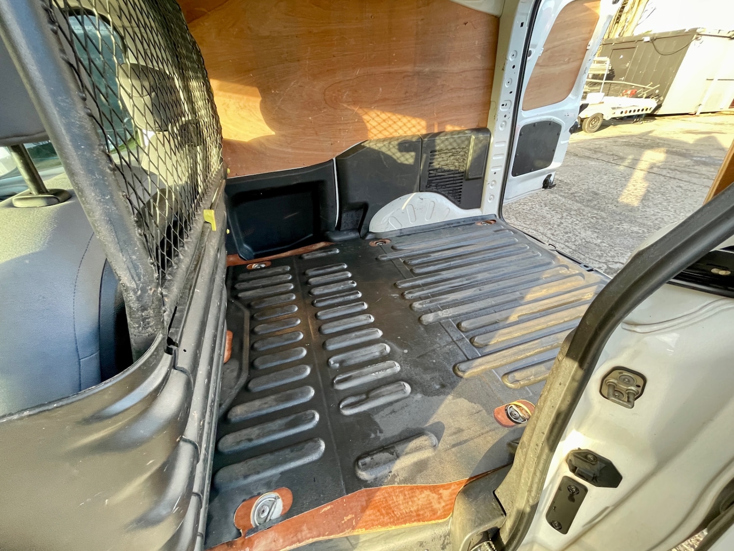 Used Peugeot Partner 2015 for sale - 78045410: Photo 18