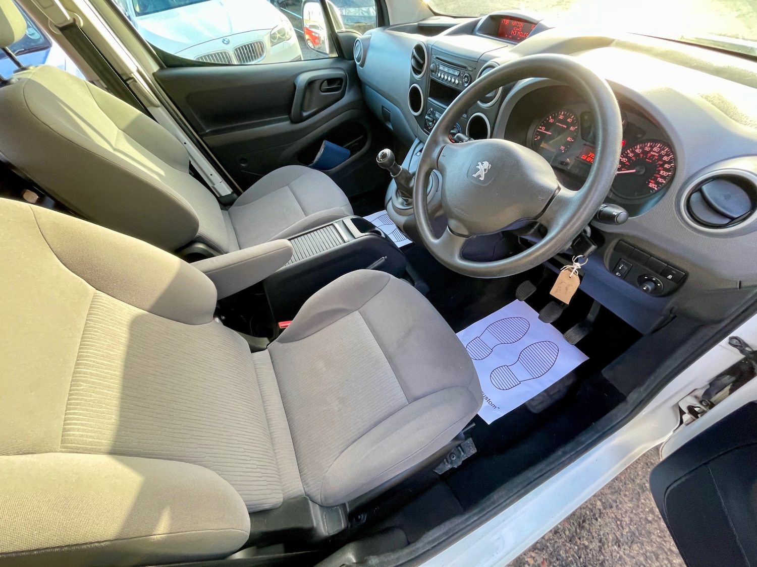 Used Peugeot Partner 2015 for sale - 78045410: Photo 2